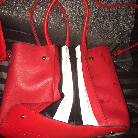 Purses - Picture 16 of 16